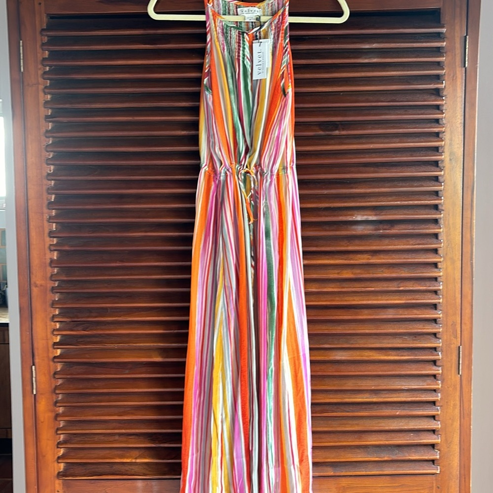 NWT XS Velvet by Graham and Spencer maxi dress with spaghetti straps/waist tie